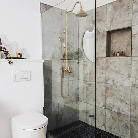 Voya Nordic Apartment-a Luxury Oasis In The Old Town Apartment Brasov