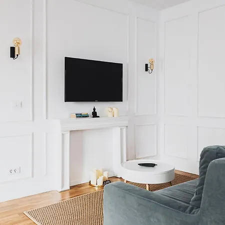 Voya Nordic Apartment-a Luxury Oasis In The Old Town * Brasov