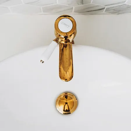 Voya Nordic Apartment-a Luxury Oasis In The Old Town Apartment *