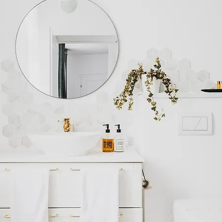 Voya Nordic Apartment-a Luxury Oasis In The Old Town