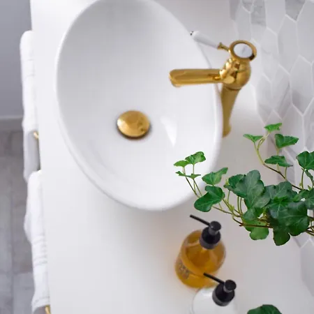 Voya Nordic Apartment-a Luxury Oasis In The Old Town Apartment *