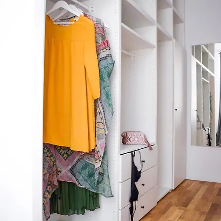 Voya Nordic Apartment-a Luxury Oasis In The Old Town Apartment Brasov