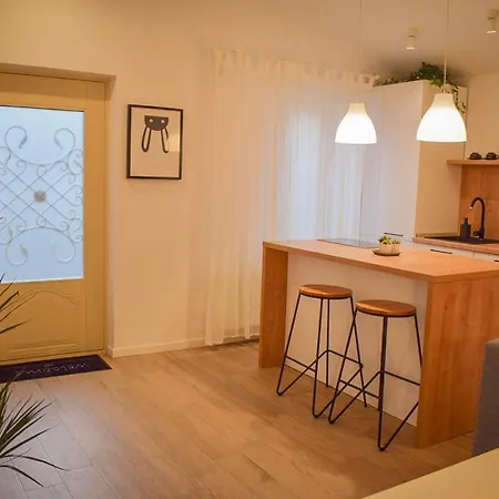Voya Nordic Apartment-a Luxury Oasis In The Old Town Apartment